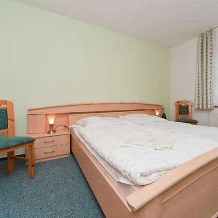 Bernstein 2.2 * Zingst